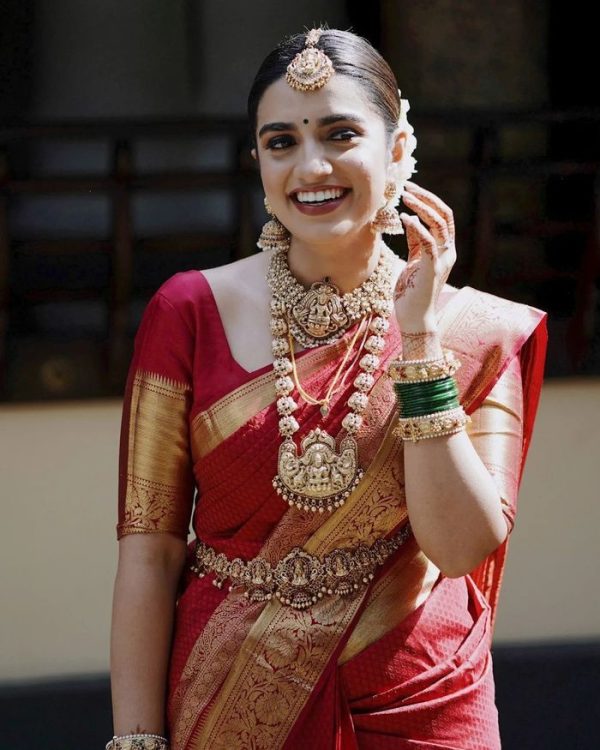 328712855_905601683974235_45234440